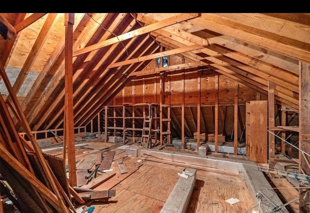 4202 DEEPWATER LANE, Tampa, FL 33615