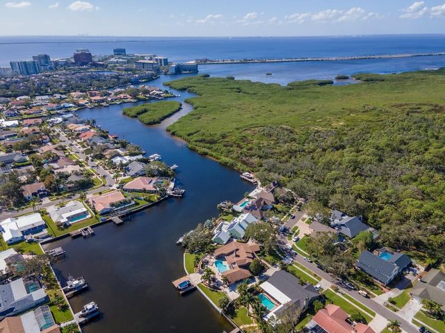 4202 DEEPWATER LANE, Tampa, FL 33615