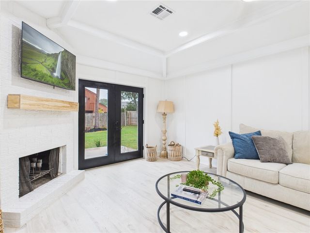 2514 Briarwood Circle, Bryan, TX 77802