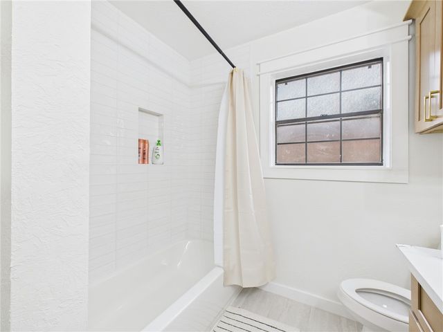 2514 Briarwood Circle, Bryan, TX 77802