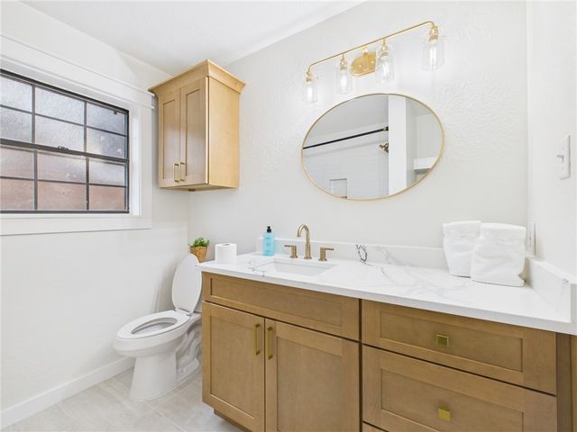 2514 Briarwood Circle, Bryan, TX 77802