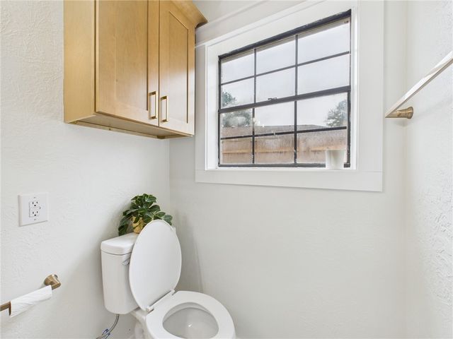 2514 Briarwood Circle, Bryan, TX 77802