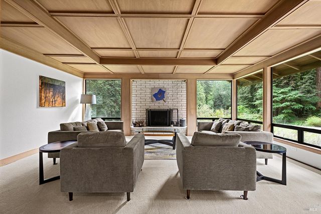 1650 Jonive Rd, Sebastopol, CA 95472