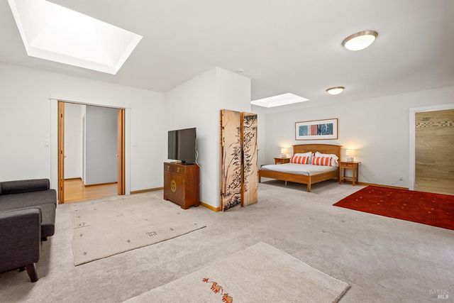 1650 Jonive Rd, Sebastopol, CA 95472