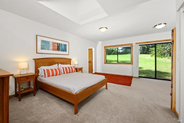 1650 Jonive Rd, Sebastopol, CA 95472