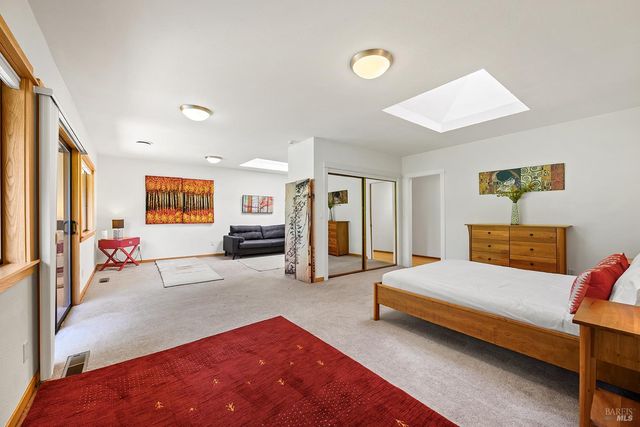 1650 Jonive Rd, Sebastopol, CA 95472