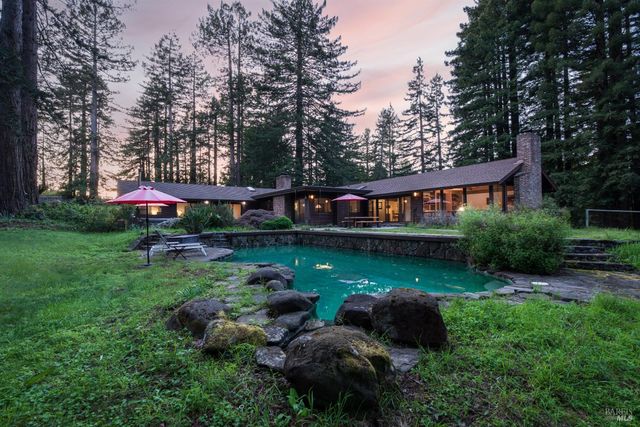 1650 Jonive Rd, Sebastopol, CA 95472