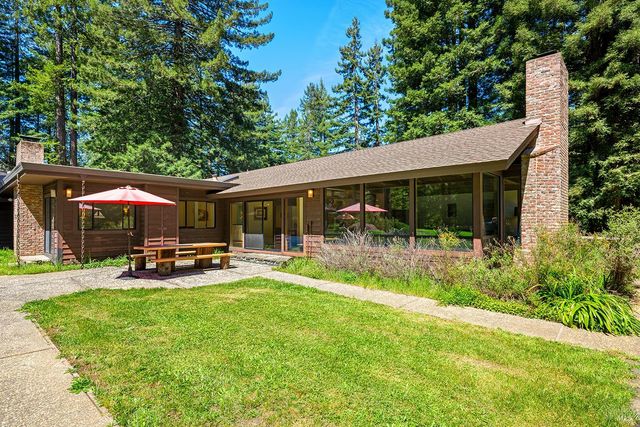 1650 Jonive Rd, Sebastopol, CA 95472