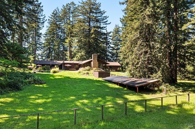 1650 Jonive Rd, Sebastopol, CA 95472
