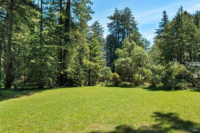 1650 Jonive Rd, Sebastopol, CA 95472