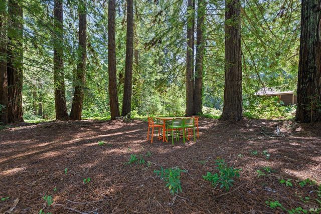 1650 Jonive Rd, Sebastopol, CA 95472