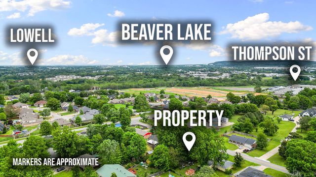 1138 N West End Street, Springdale, AR 72764