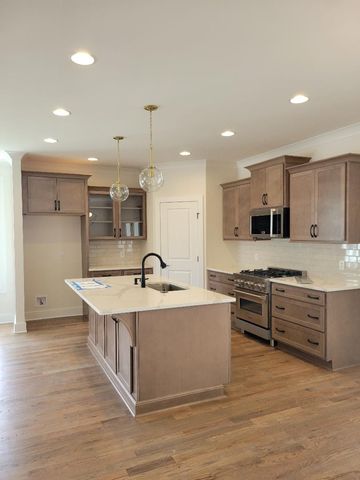 5012 Wick Ln, Nolensville, TN 37135