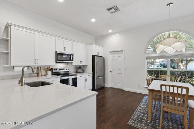 12760 AVALON COVE Drive S, Jacksonville, FL 32224