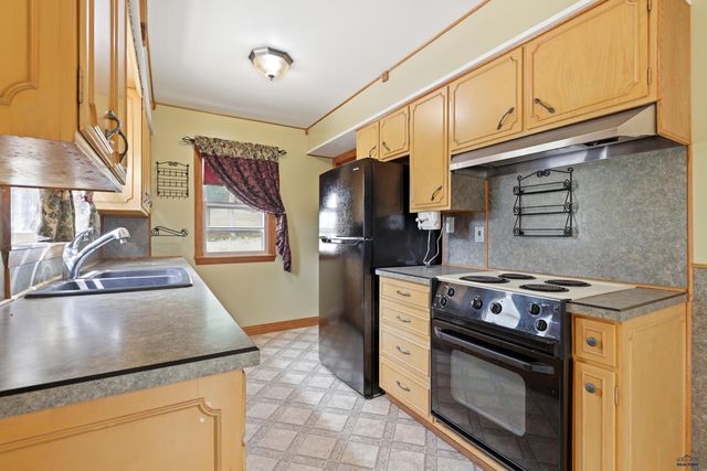 1905 RED DALE DR, Rapid City, SD 57702