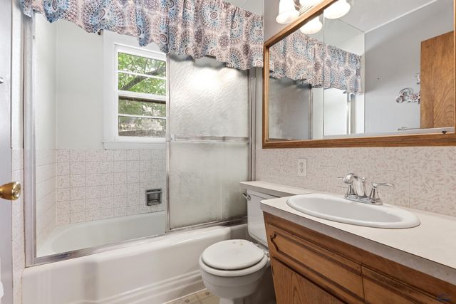 1905 RED DALE DR, Rapid City, SD 57702