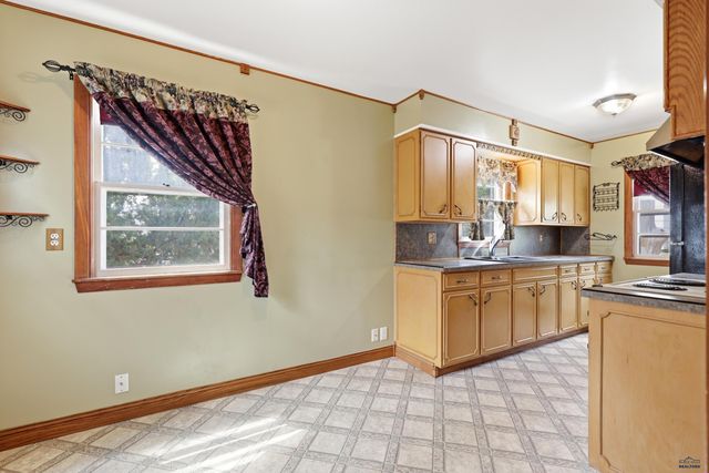 1905 RED DALE DR, Rapid City, SD 57702