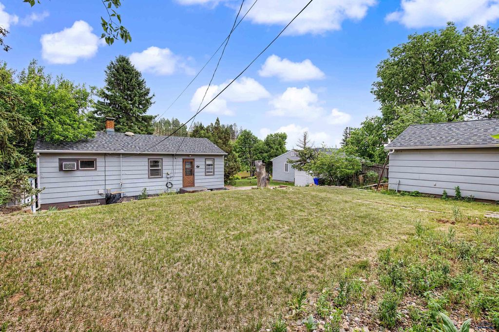 1905 RED DALE DR, Rapid City, SD 57702