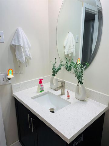 6611 SW 41st Pl 48, Davie, FL 33314