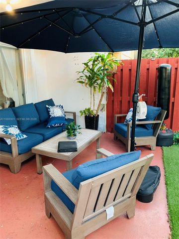 6611 SW 41st Pl 48, Davie, FL 33314