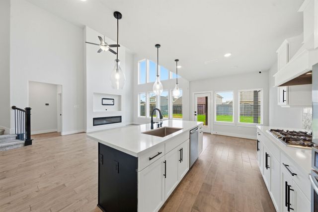 8815 Morning Glow Drive, Missouri City, TX 77459