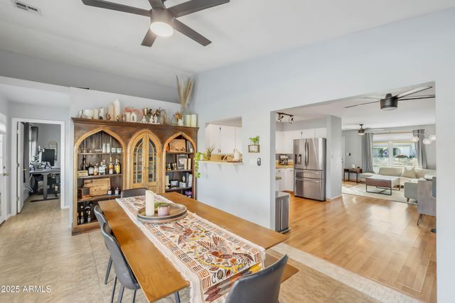 1700 W PAMPA Avenue, Mesa, AZ 85202