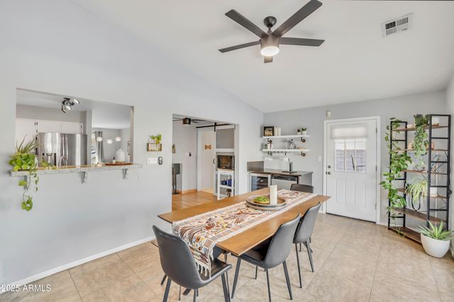 1700 W PAMPA Avenue, Mesa, AZ 85202