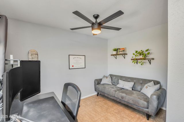 1700 W PAMPA Avenue, Mesa, AZ 85202