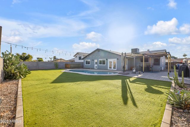 1700 W PAMPA Avenue, Mesa, AZ 85202