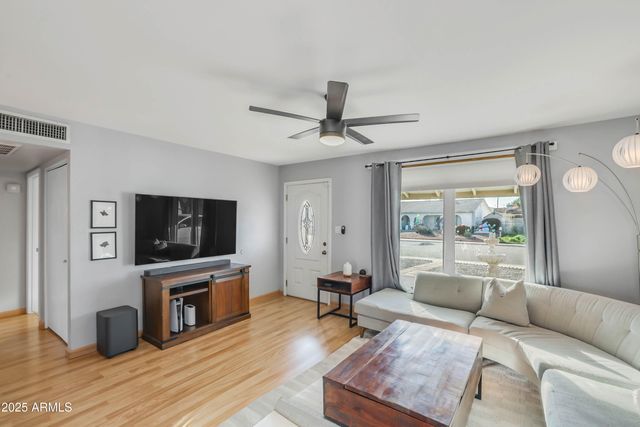 1700 W PAMPA Avenue, Mesa, AZ 85202