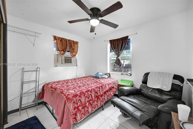 6629 Sheridan St, Hollywood, FL 33024