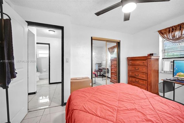 6629 Sheridan St, Hollywood, FL 33024