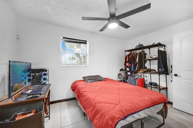 6629 Sheridan St, Hollywood, FL 33024