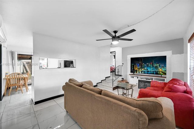 6629 Sheridan St, Hollywood, FL 33024