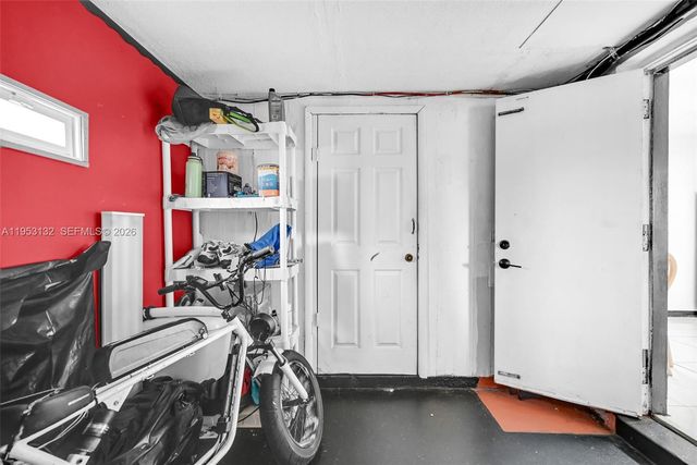 6629 Sheridan St, Hollywood, FL 33024