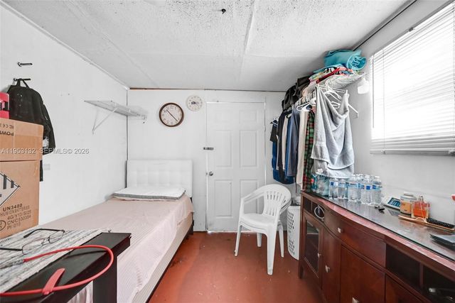 6629 Sheridan St, Hollywood, FL 33024