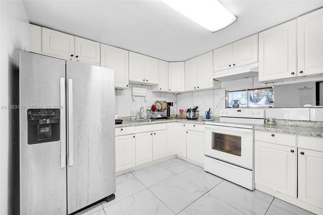 6629 Sheridan St, Hollywood, FL 33024