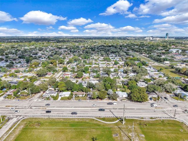 6629 Sheridan St, Hollywood, FL 33024