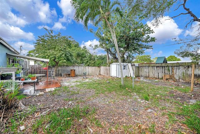 6629 Sheridan St, Hollywood, FL 33024