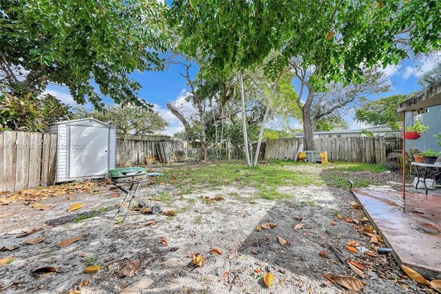 6629 Sheridan St, Hollywood, FL 33024