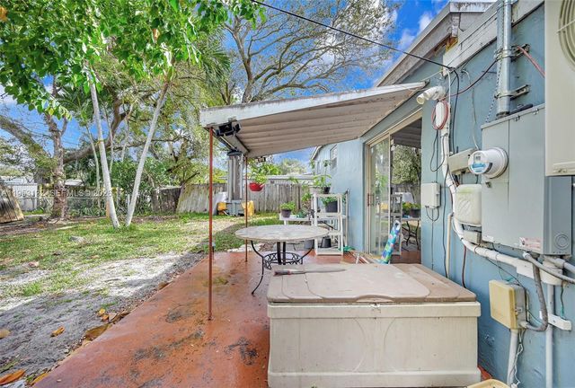 6629 Sheridan St, Hollywood, FL 33024