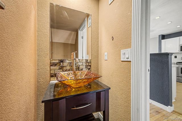 2147 E 103rd Avenue, Denver, CO 80229