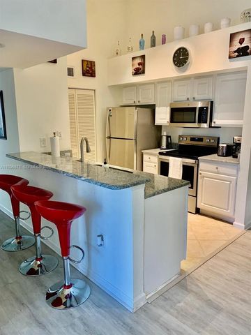 4105 Residence Drive 117, Fort Myers, FL 33901