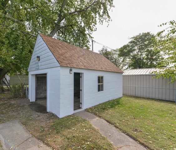 2121 N 24th Street, Lafayette, IN 47904