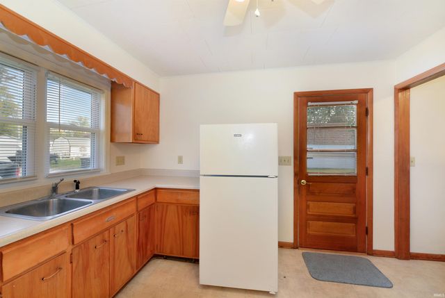 2121 N 24th Street, Lafayette, IN 47904