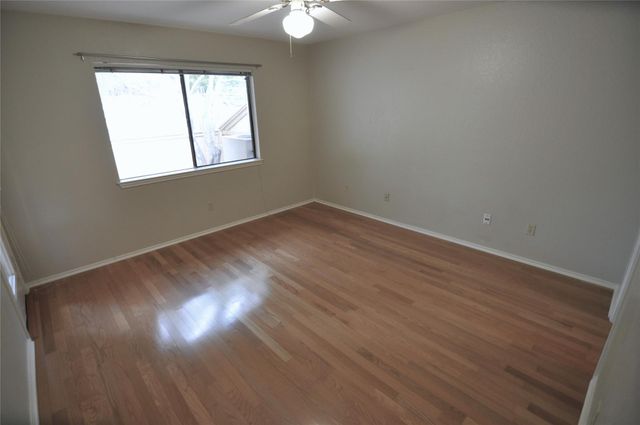 7205 Waldon DR L204, Austin, TX 78750