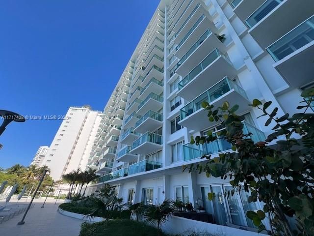 1000 West Ave PH-07, Miami Beach, FL 33139