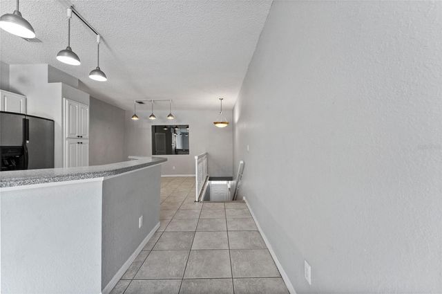 603 ARBOR LAKE LN, Tampa, FL 33602