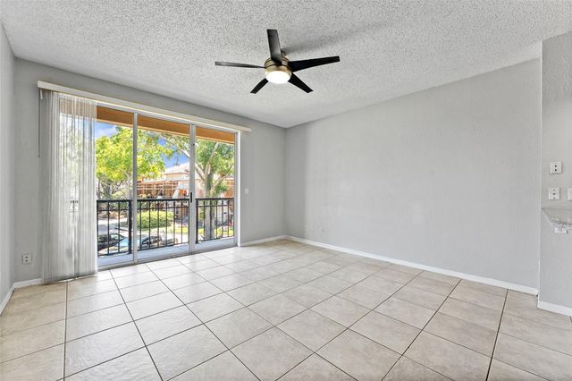 603 ARBOR LAKE LN, Tampa, FL 33602