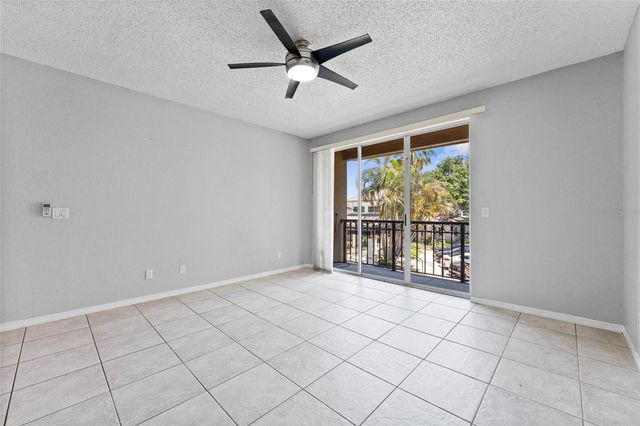 603 ARBOR LAKE LN, Tampa, FL 33602
